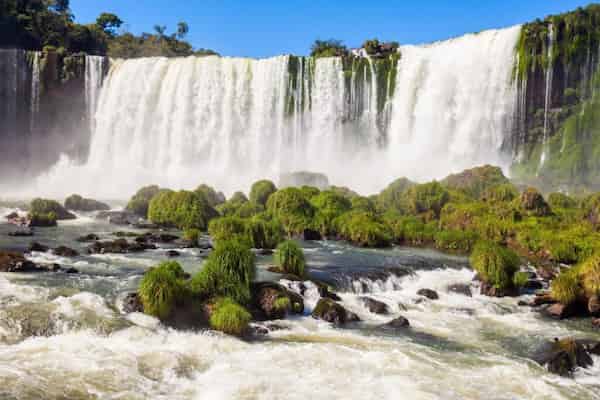 Cataratas del Iguazú Patrimonio de la Humanidad por la UNESCO