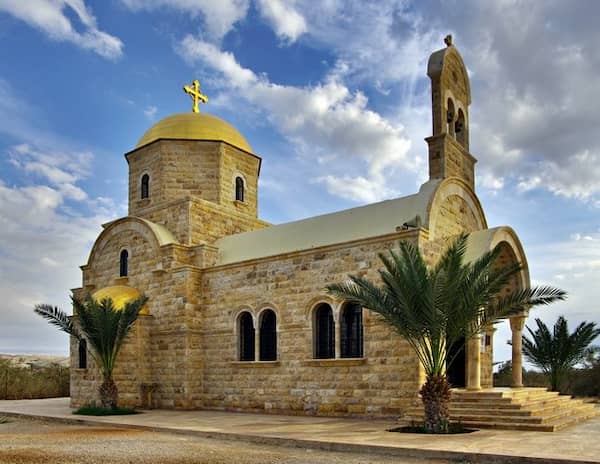 Catedrales y llamadas a la oración-betania