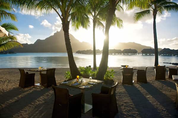 Cenar en el InterContinental Bora Bora Resort & Thalasso Spa