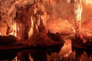 Cueva de las Maravillas Explorando la Creación Subterránea