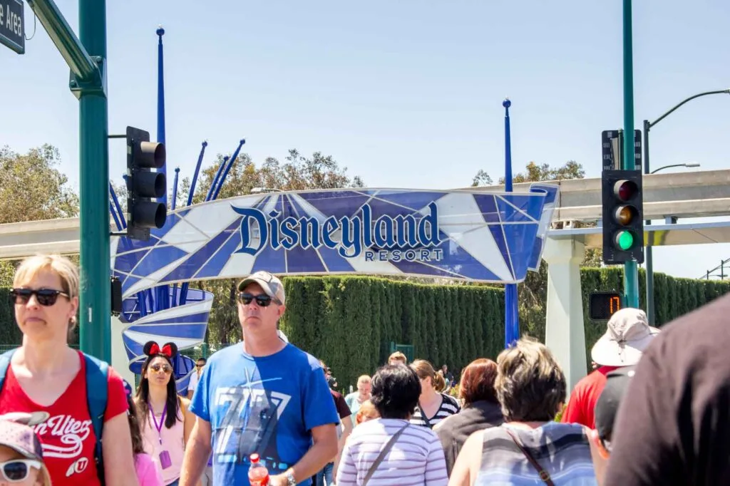 Mejores Lugares para Visitar en Abril en EE.UU Disneyland, California