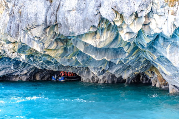 Dónde están las cuevas Visita las increíbles cuevas de marmol que cambian de color en Chile1