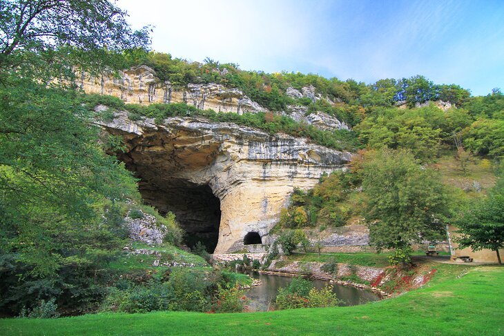 Grotte du Mas d'Azil cueva y museo prehistóricos