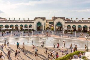 Guía de compras en Serravalle Outlet Descubre las mejores ofertas y tiendas