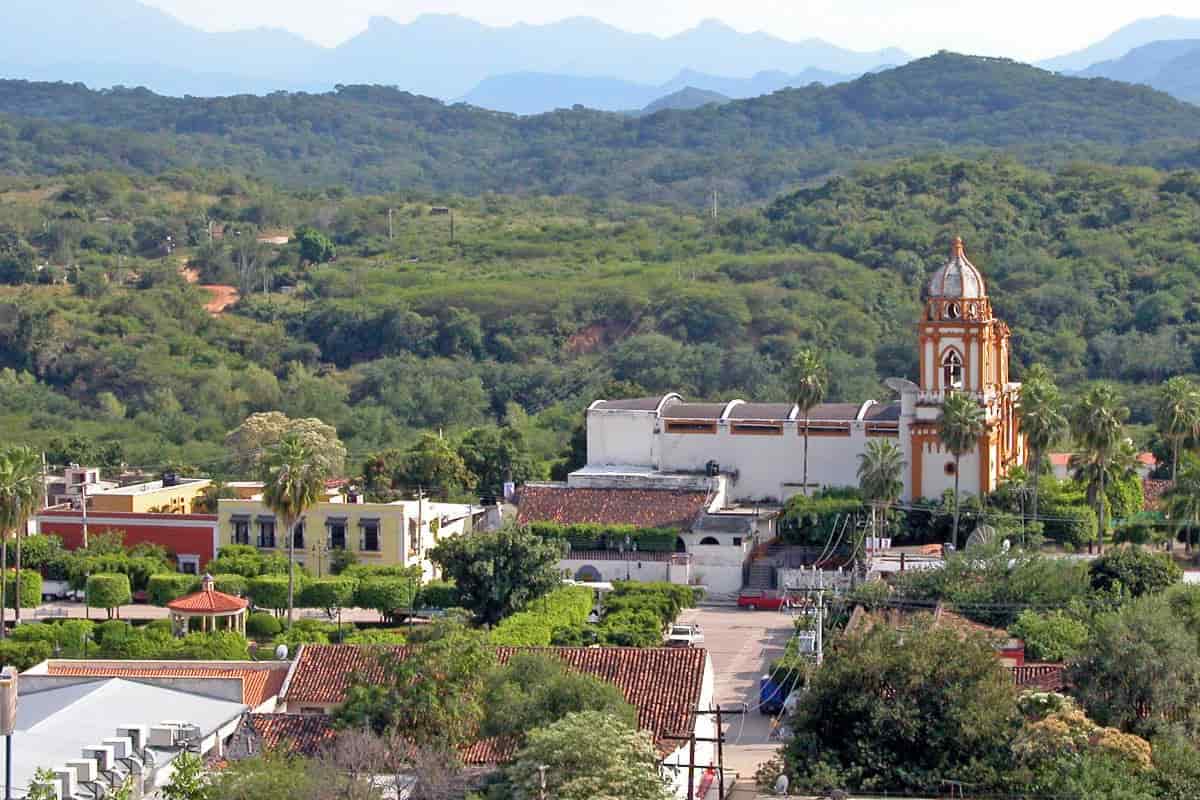 4 Hermosos Pueblos para Visitar en Mazatlán, México