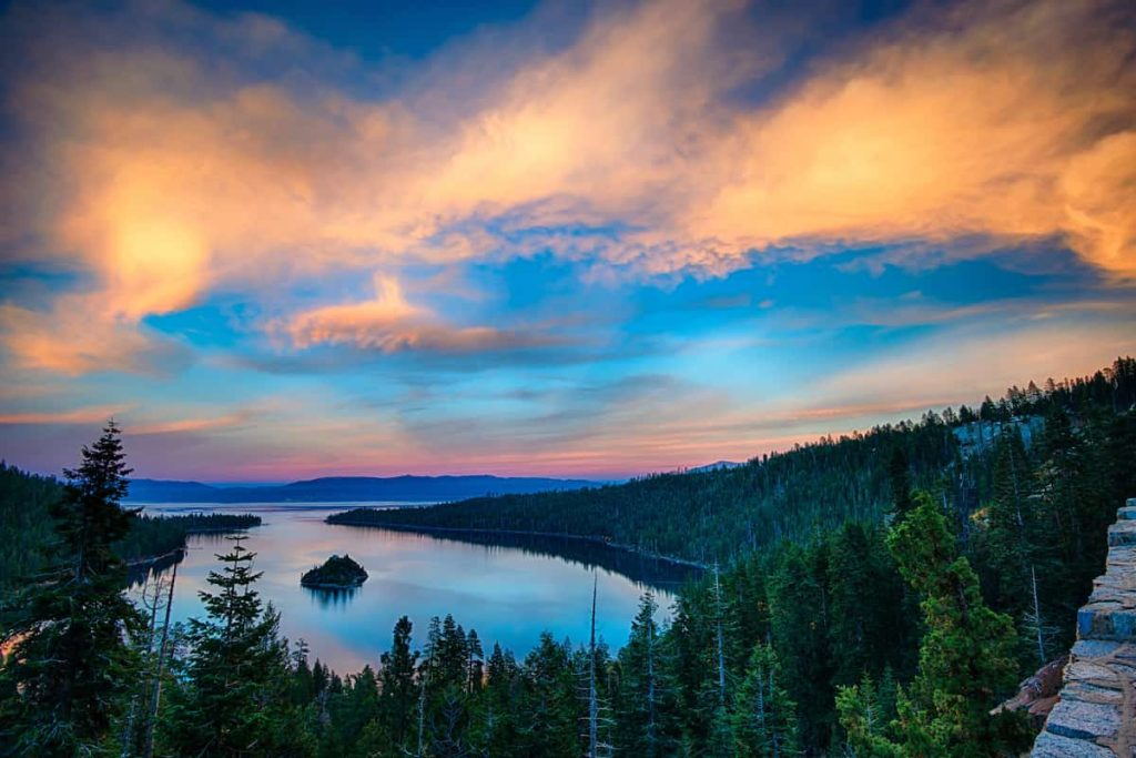 Mejores Lugares para Visitar en Julio en EE.UU Lago Tahoe, California