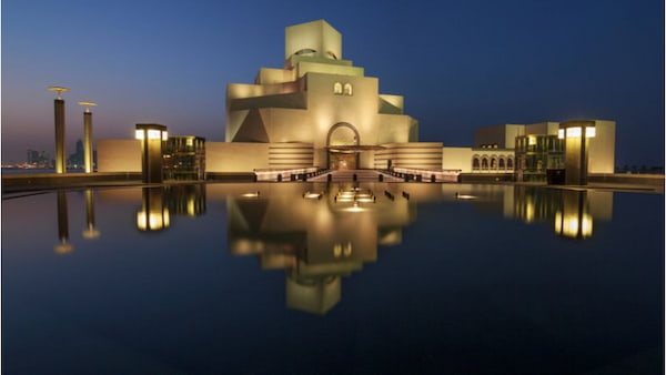 Maravíllate ante la belleza de los encantos históricos cerca de Doha Corniche