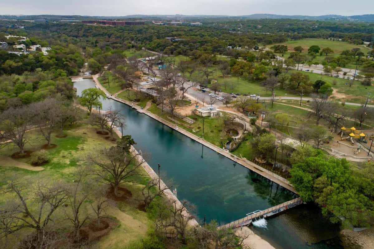 11 Maravillosos Pozos y Piscinas para Nadar en Texas