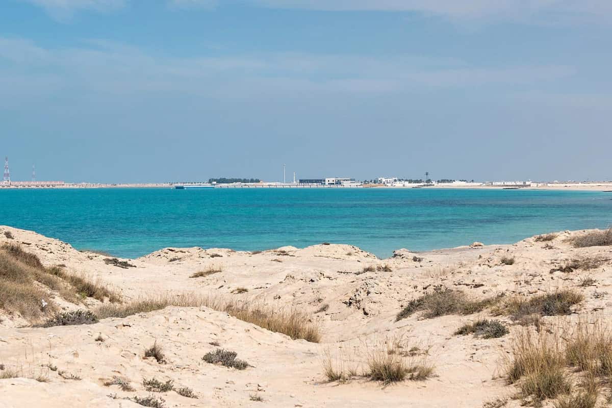 12 Mejores Playas de Doha ¡Un Viaje Inolvidable! 