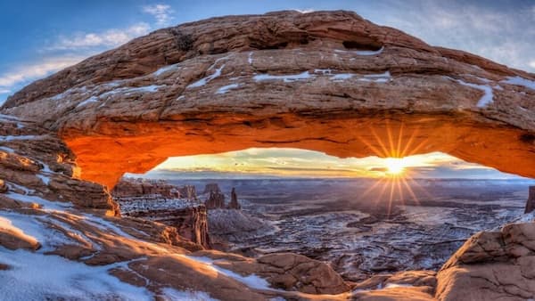 Mesa Arch-Caminatas de Invierno en Utah