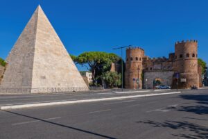 Pirámide de Cestio Un mausoleo al modo egipcio en Roma