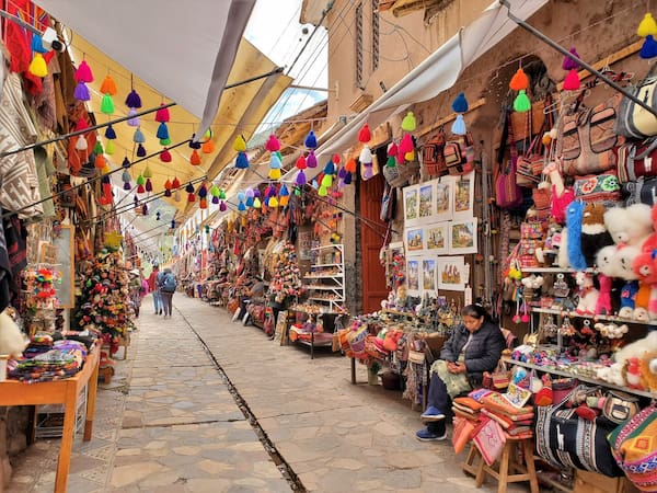 Puestos comerciales de la ciudad experiencias en el Valle Sagrado de Perú 8
