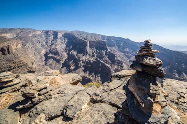 Serás testigo de un terreno accidentado en Jebel Shams, la montaña más alta de Omán