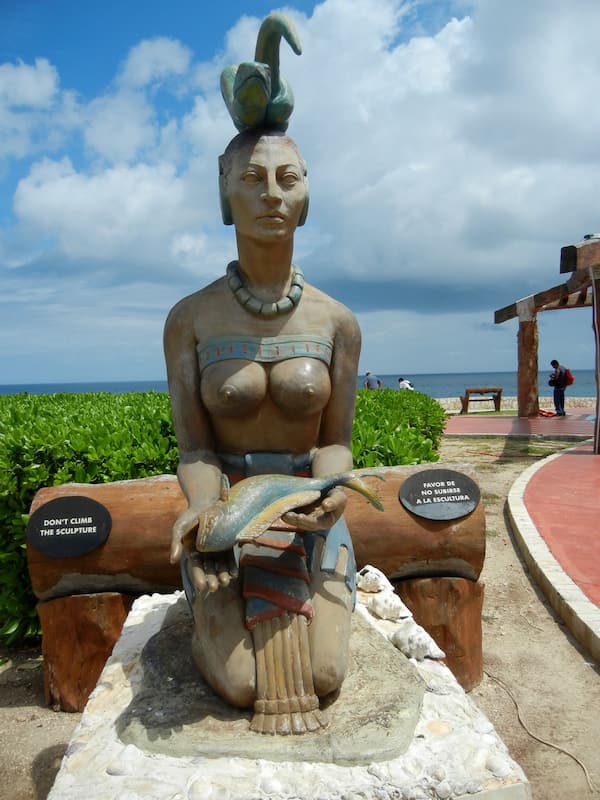 cultura maya en Punta Sur-isla mujeres