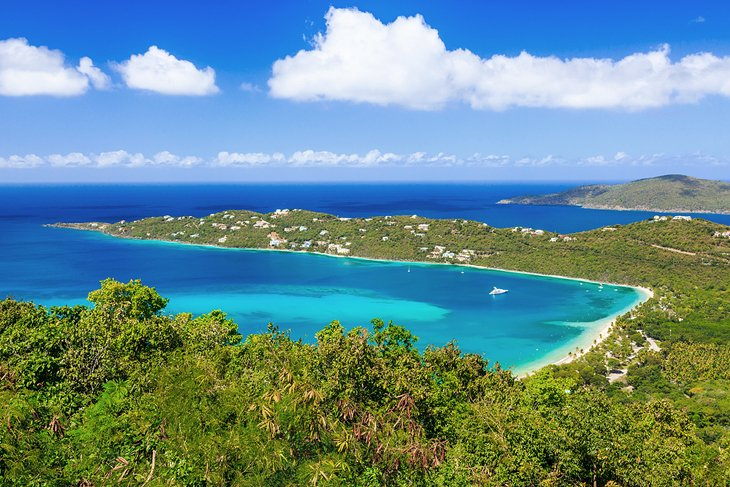 Destinos económicos para viajar en diciembre St. Thomas, Islas Vírgenes de EE. UU.