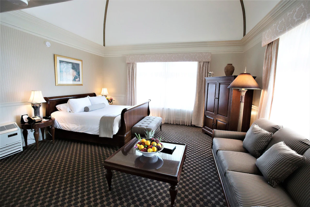 Destinos Románticos en Rhode Island OceanCliff Hotel & Resort-1